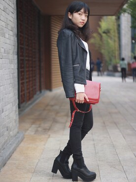 Ekee靖仪さんのコーディネート