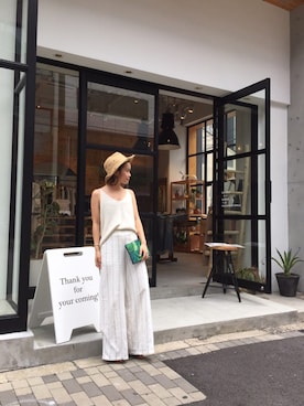 「アイテム（クラッチバッグ）」を使った、ERINA  TAMOTSUさん（レディース・153cm）の夏コーディネート