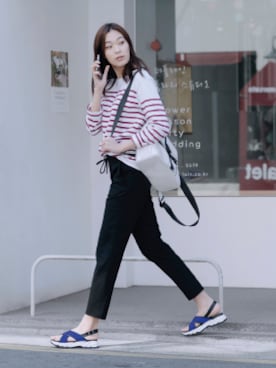 「CHARLES & KEITH（チャールズ & キース）のアイテム（その他）」を使った、CHARLES & KEITHさん（レディース・170cm）の夏コーディネート