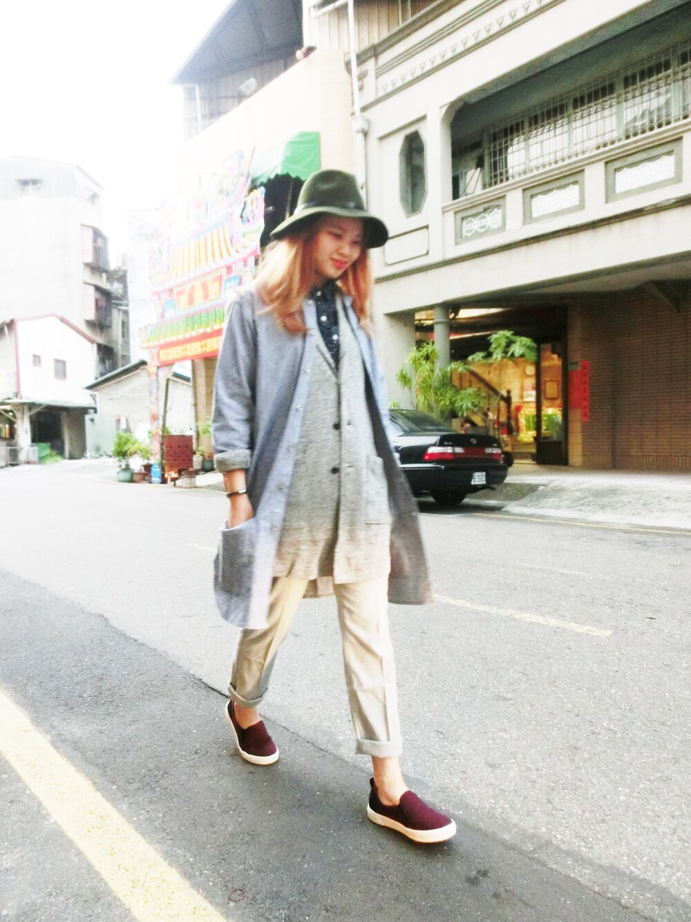 「longshirts、plain-me」｜「plain meの鬆身剪裁外套式牛津襯衫（シャツ/ブラウス、ホワイト系）」を使った、plain-me_tnさん（レディース・165cm）の秋コーディネートの1枚目の写真