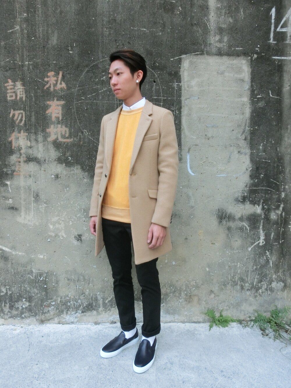 「Champion、AMBASSADORS、plain-me、Daniel Wellington、 Ambassadors of minimalism」｜「plain-meの三色釦飾襯衫（その他、その他）」を使った、plain-me_tnさん（メンズ・174cm）の冬コーディネートの1枚目の写真