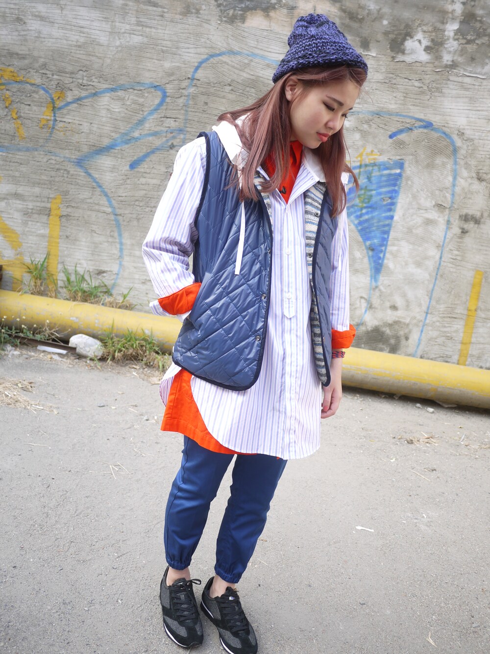 「plain-me」｜「VOTE MAKE NEW CLOTHESのLONG HOOD SHIRTS（シャツ/ブラウス、ブルー系）」を使った、plain-me_tnさん（レディース・164cm）の冬コーディネートの1枚目の写真