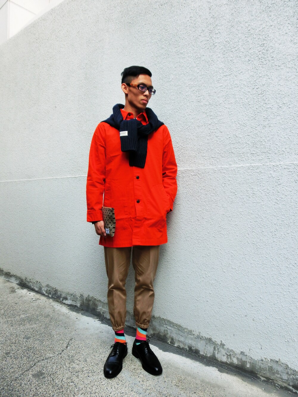 「Taiwan、Herschel、plain-me、Tainan」｜「plain meの日本製純棉織紋ShopCoat（ピーコート、ブルー系）」を使った、plain-me_tnさん（メンズ・181cm）の冬コーディネートの1枚目の写真