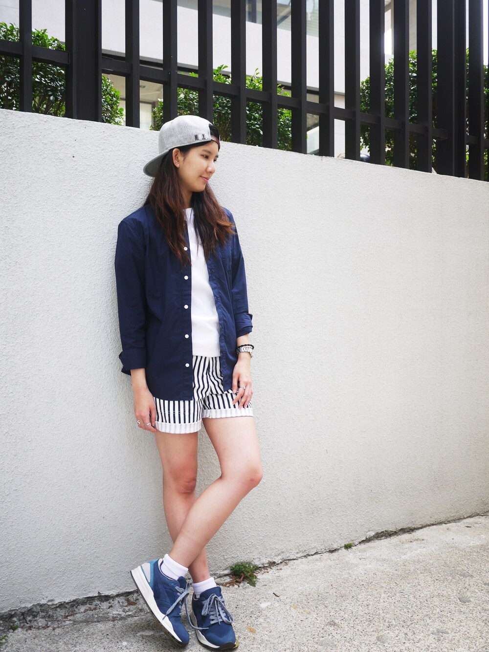 「girl、grn、plain-me」｜「grnの多色牛津襯衫（シャツ/ブラウス、レッド系）」を使った、plain-me_tnさん（レディース・168cm）の春コーディネートの1枚目の写真