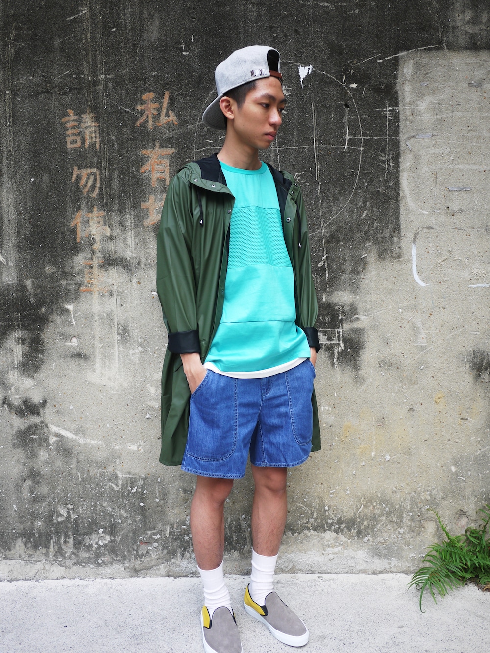「AMBASSADORS、plain-me、rains」｜「plain-meの網眼拼接鬆身剪裁短T（その他、その他）」を使った、plain-me_tnさん（メンズ・175cm）の春コーディネートの1枚目の写真