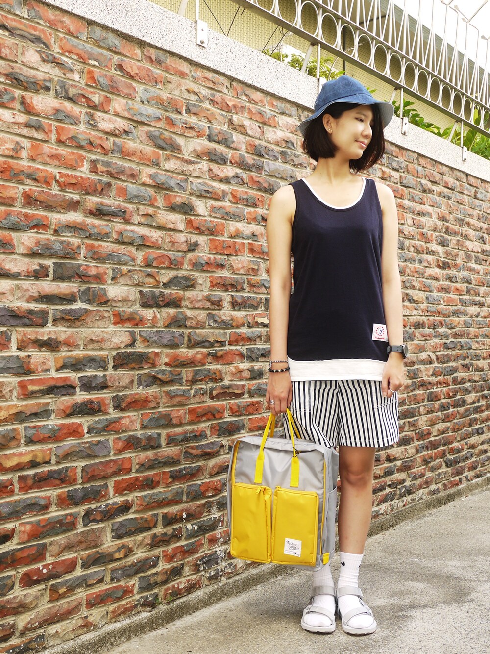 「VOTE MAKE NEW CLOTHESのVOTE TANK背心（その他、その他）」を使った、plain-me_tnさん（レディース・167cm）の夏コーディネートの1枚目の写真