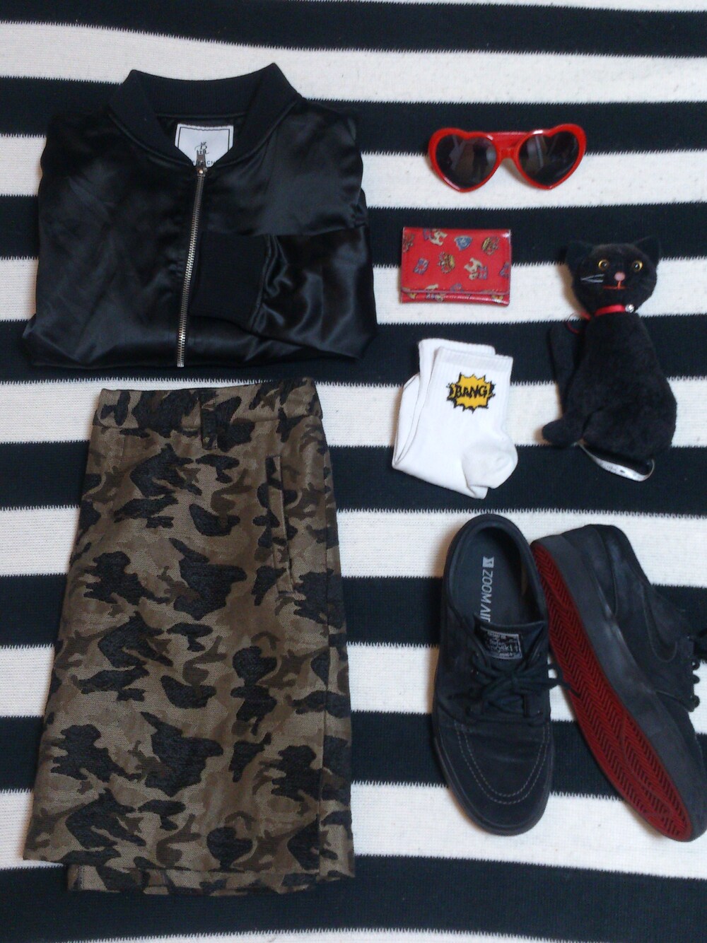 「カモフラージュ、NIKE、猫、ROPE' PICNIC(ROPE' PICNIC)、NIKE ID、Cath Kidston、STEFAN JANOSKI」｜「ROPE' PICNICの【先行受注】迷彩柄タイトスカート【秋の新作】（スカート、ブラウン系）」を使った、miiiitosataooさん（レディース・153cm）の夏コーディネートの1枚目の写真