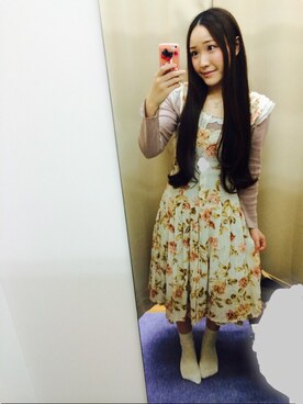 西 彩さんのコーディネート