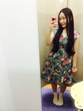 西 彩さんのコーディネート