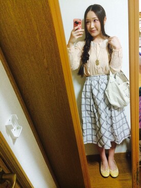 西 彩さんのコーディネート