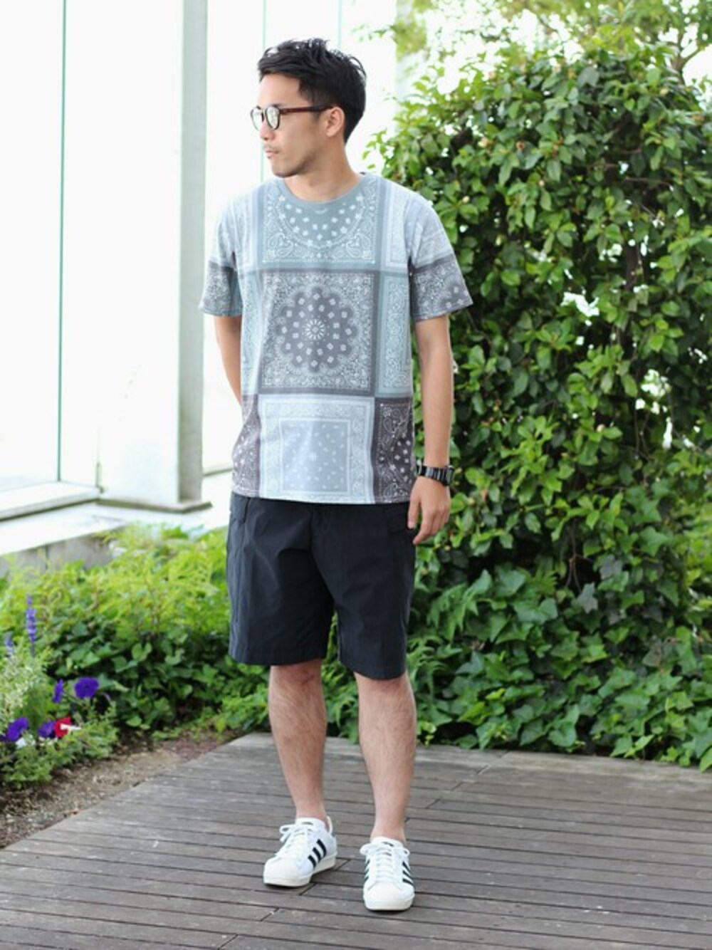 KISHIさんの「バンダナパッチワークTシャツ（tk.TAKEO KIKUCHI）」を使ったコーディネート