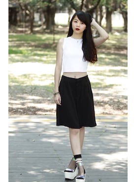 「UNIF」｜「アイテム（ソックス/靴下）」を使った、colossalさん（レディース・160cm）の秋コーディネート