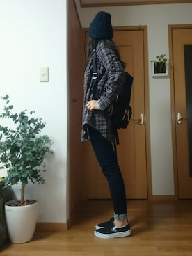 「JUNRED（ジュンレッド）のアイテム（ニットキャップ/ビーニー）」を使った、shiiさん（レディース・161cm）の秋コーディネート