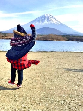 「OLD NAVY（オールドネイビー）のアイテム（ニット/セーター、レッド系）」を使った、GUPPYさん（レディース・155cm）の冬コーディネート