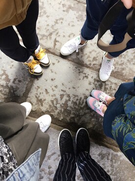 「adidas（アディダス）のアイテム（スニーカー、ブラック系）」を使った、GUPPYさん（レディース・155cm）の秋コーディネート