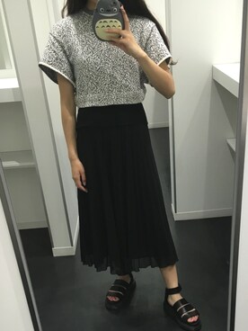 「TOGA PULLA（トーガ　プルラ）のアイテム（トップス、ホワイト系）」を使った、あさんがーさん（レディース）の夏コーディネート