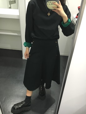 「TOGA PULLA（トーガ　プルラ）のアイテム（パンツ、グリーン系）」を使った、あさんがーさん（レディース）の夏コーディネート