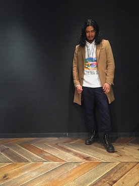 「DIESEL（ディーゼル）のアイテム（チェスターコート）」を使った、Yamadamotoki1さん（メンズ・177cm）の秋コーディネート