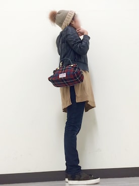 「アイテム（ボストンバッグ、レッド系）」を使った、SKAさん（レディース・161cm）の秋コーディネート