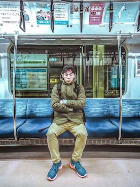 「OBEY」｜「アイテム（パーカー）」を使った、古天熱さん（メンズ・170cm）の冬コーディネート