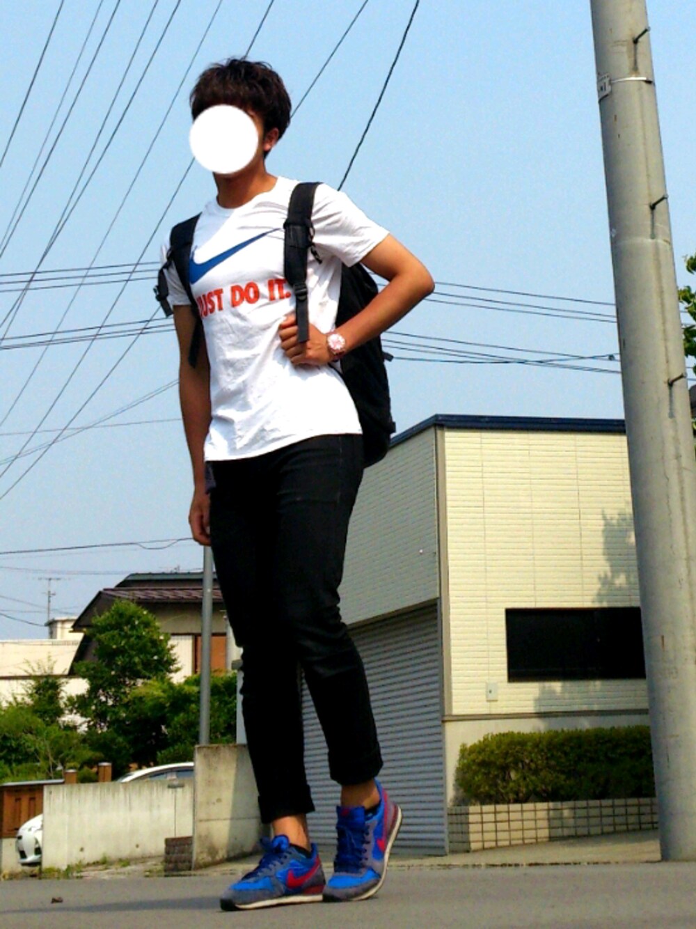 「NIKE、白T、スキニー、スニーカー」｜「NIKEのANAP/アナップ MEN NIKE JDIスウッシュS/STシャツ（Tシャツ/カットソー、ホワイト系）」を使った、kaasuke🐾さん（メンズ・179cm）の夏コーディネートの1枚目の写真