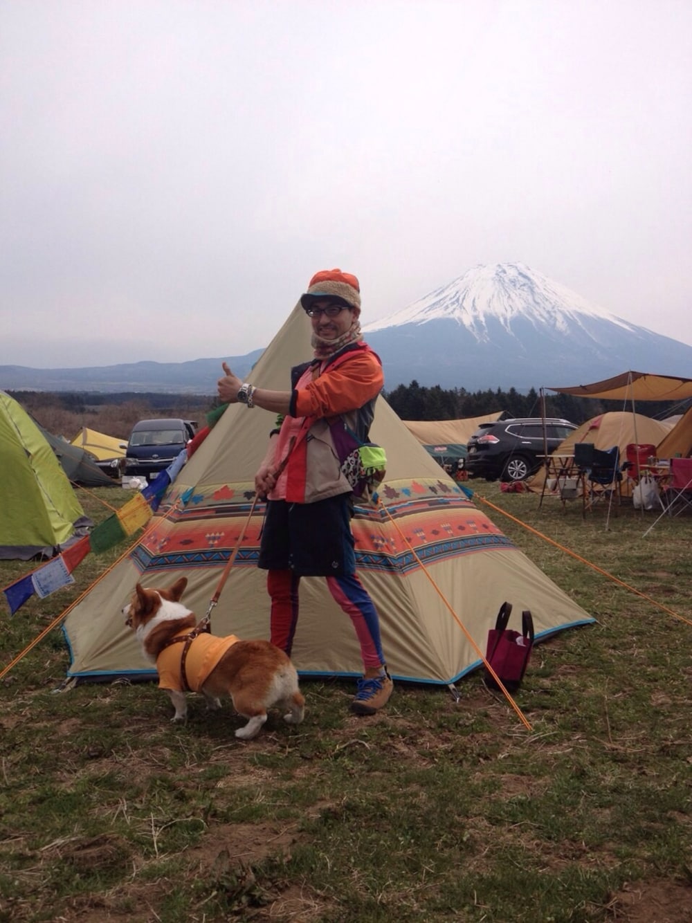 「KEENのKEEN JASPER（スニーカー、ベージュ系）」を使った、po-coさん（メンズ・163cm）の春コーディネートの1枚目の写真