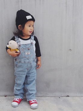 「OSHKOSH（オシュコシュ）のアイテム（サロペット/オーバーオール）」を使った、nikoさん（キッズ・80cm）の秋コーディネート