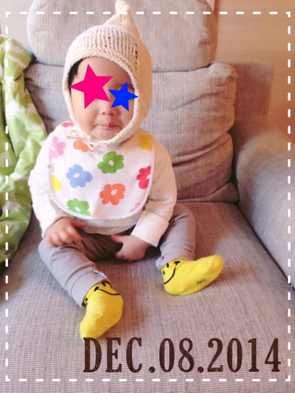 「ZARA KIDSのZARA（Tシャツ/カットソー、ホワイト系）」を使った、LICOさん（キッズ・80cm）の冬コーディネートの1枚目の写真