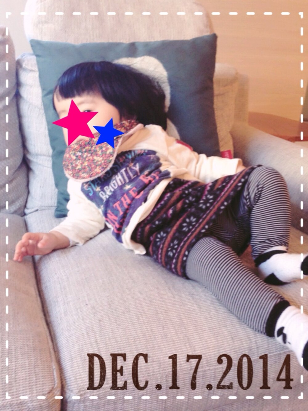 「BREEZEのbreezeで購入（Tシャツ/カットソー、ホワイト系）」を使った、LICOさん（キッズ・80cm）の冬コーディネートの1枚目の写真