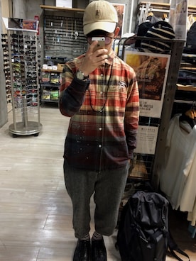 「Queen Bee（クイーンビー）のアイテム」を使った、ひろむー。さん（メンズ・164cm）の秋コーディネート