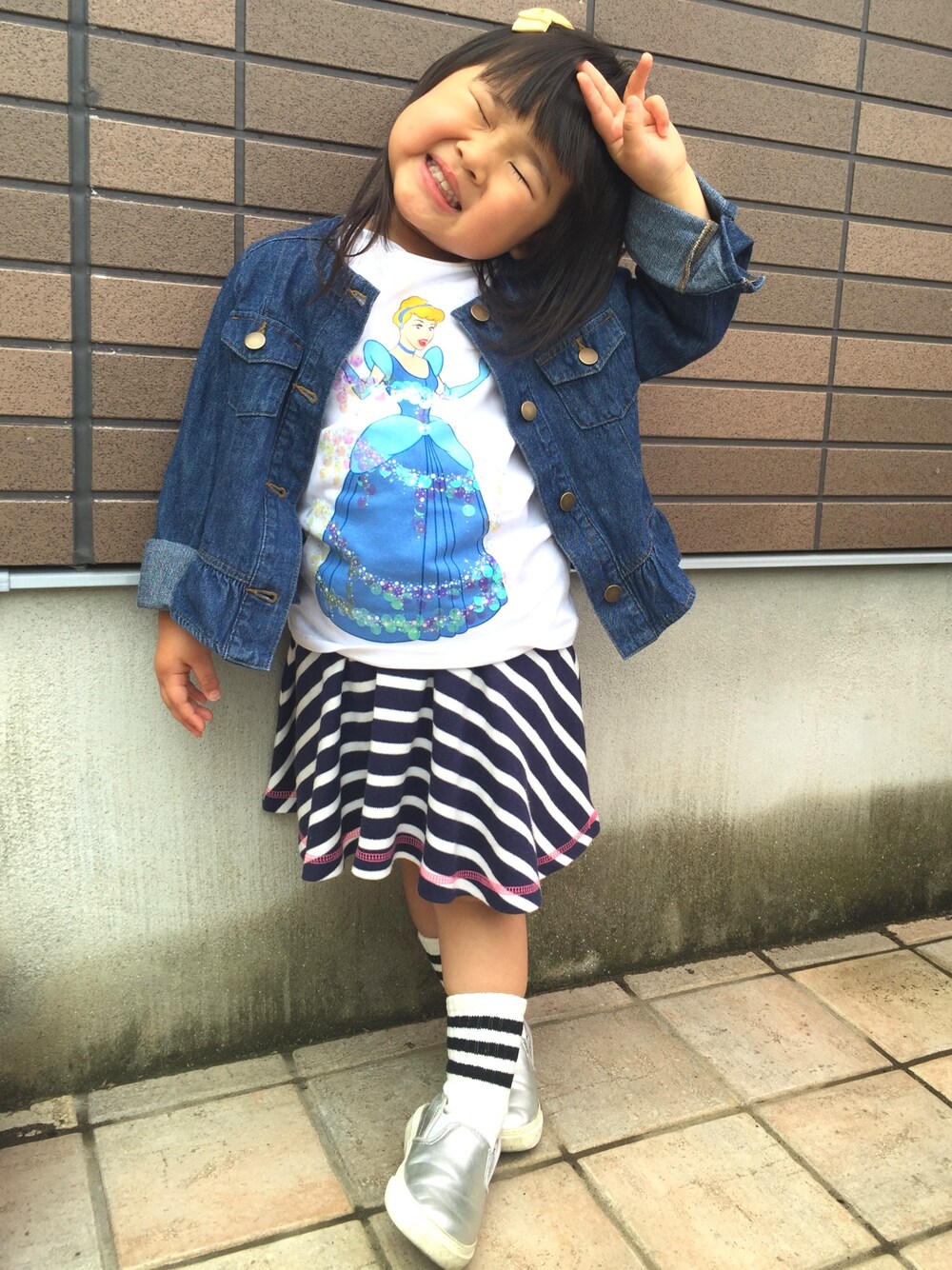 「Gジャン、GU、キッズコーデ、女の子、3歳、キッズファッション、デニム、春コーデ」｜「GUのアイテム（デニムジャケット、ブルー系）」を使った、みいにゃんさん（キッズ・100cm）の春コーディネートの1枚目の写真