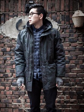 「Carhartt WIP（カーハートダブリューアイピー）のアイテム（ダウンジャケット/コート）」を使った、Kinam Kimさん（メンズ・183cm）の冬コーディネート