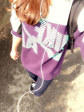 「NIKE Air Flightのアイテム（パーカー）」を使った、NAGISAさん（レディース・163cm）の秋コーディネート