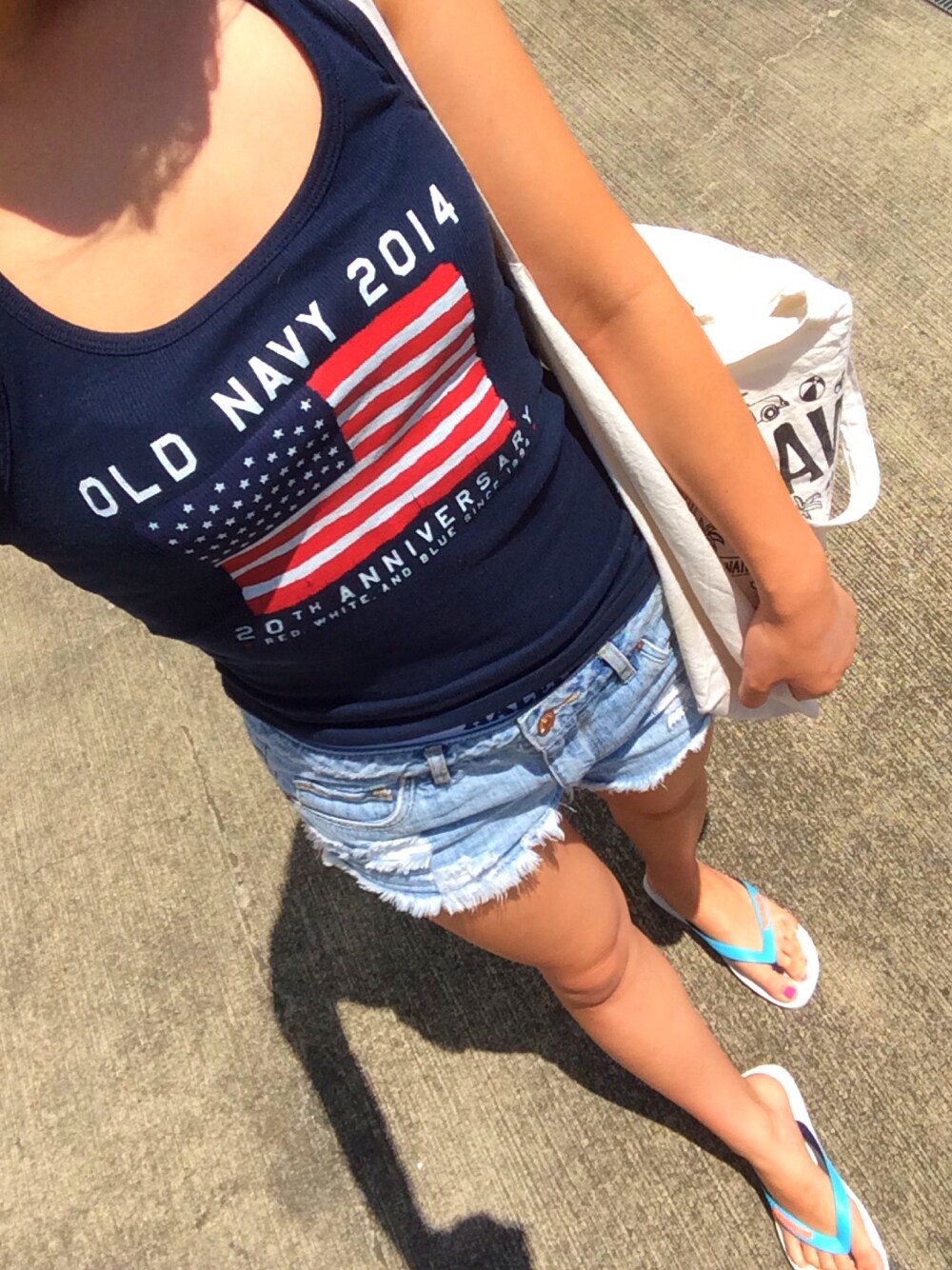「oldnavy、havaianas、summer」｜「OLD NAVYのアイテム（タンクトップ、その他）」を使った、NAGISAさん（レディース・164cm）の夏コーディネートの1枚目の写真