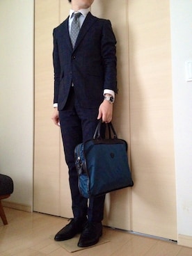 「アイテム（ネクタイ、シルバー系）」を使った、ROCKON！さん（メンズ・171cm）の春コーディネート