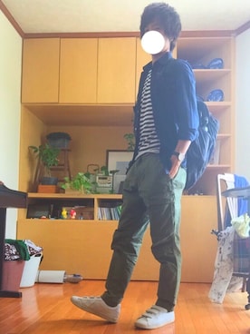 「Daniel Wellington」｜「アイテム（カーゴパンツ）」を使った、あしゅんさん（メンズ・172cm）の春コーディネート