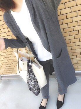 「UNIQLO（ユニクロ）のアイテム（カーディガン/ボレロ、グレー系）」を使った、ａｙｕｍｉさん（レディース・161cm）の春コーディネート