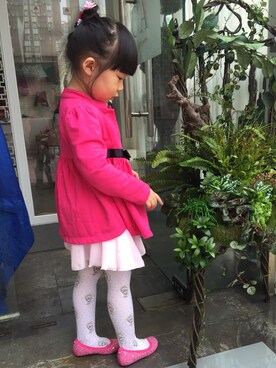 「STUART WEITZMAN（スチュアートワイツマン）のアイテム（パンプス）」を使った、chloe_dubiさん（キッズ・110cm）の秋コーディネート