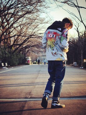 「Supreme x The North Face」｜「アイテム（ダウンジャケット/コート）」を使った、4_2さん（メンズ・175cm）の春コーディネート