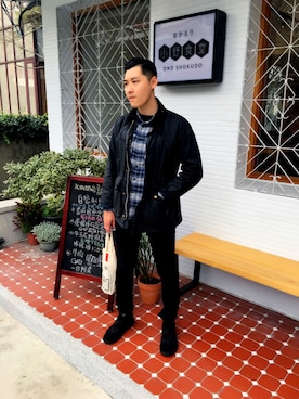 「Barbour（バブアー）のアイテム（ライダースジャケット）」を使った、Li Chung Changさん（メンズ・175cm）の秋コーディネート