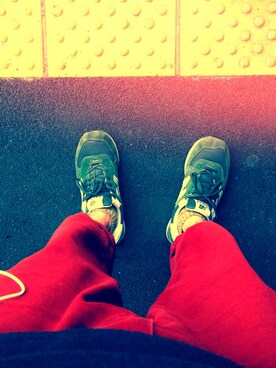 「NEW BALANCE（ニューバランス）のNEW BALANCE ML574 PGG（スニーカー、グリーン系）」を使った、sakk!yさん（メンズ・166cm）の春コーディネート