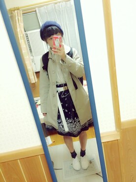 「ひざ丈スカート」｜「アイテム（トレンチコート）」を使った、モモカさん（レディース・158cm）の秋コーディネート