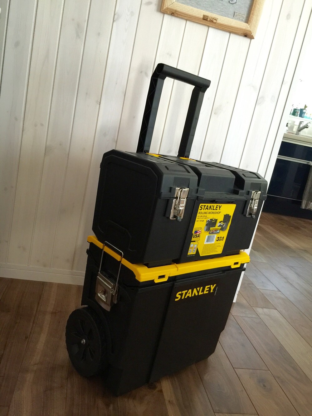 「スタンレー、DIY、カリフォルニア、Made in USA、USA、WORKSHOP」｜「STANLEYのアイテム（インテリア雑貨、ブラック系）」を使った、WMさん（メンズ・180cm）の夏コーディネートの1枚目の写真