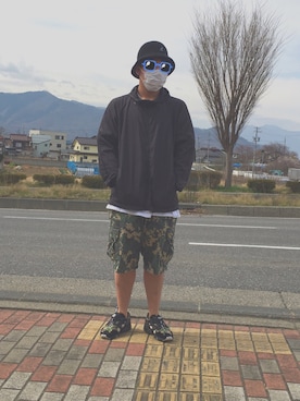 「カモフラパンツ」｜「アイテム（ナイロンジャケット）」を使った、ゆうとさん（メンズ・166cm）の春コーディネート