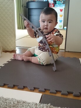 「xgsのアイテム（Tシャツ/カットソー、ブラウン系）」を使った、AI♡AKIRAさん（レディース・158cm）の秋コーディネート