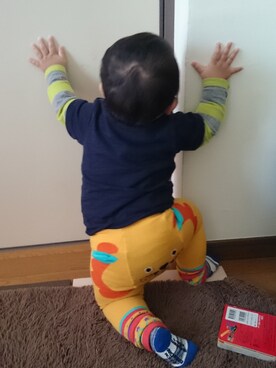 「babyGAP（babyGAP）のアイテム（Tシャツ/カットソー、グレー系）」を使った、AI♡AKIRAさん（レディース・158cm）の秋コーディネート