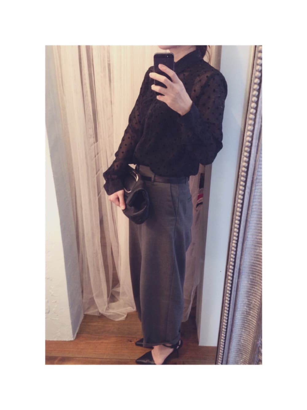 「ZARA、ドット、ブラック、ワイドパンツ、イージーパンツ、ガウチョパンツ、クラッチバッグ、シャツスタイル」｜「ZARA BASICのアイテム（シャツ/ブラウス、ブラック系）」を使った、はむぞうさん（レディース・160cm）の夏コーディネートの1枚目の写真
