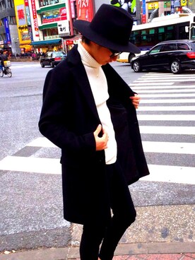 「REALIZE（リアライズ）のアイテム（ニット/セーター、ホワイト系）」を使った、SEーYAさん（メンズ）の冬コーディネート