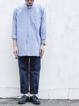 「OMNIGOD（オムニゴッド）のアイテム（チノパンツ）」を使った、MR.BRAINさん（メンズ・173cm）の秋コーディネート