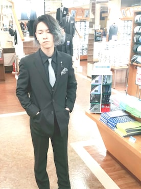 「コナカのアイテム（ジャケット/アウター、ブラック系）」を使った、宮内駿さん（メンズ・177cm）の冬コーディネート